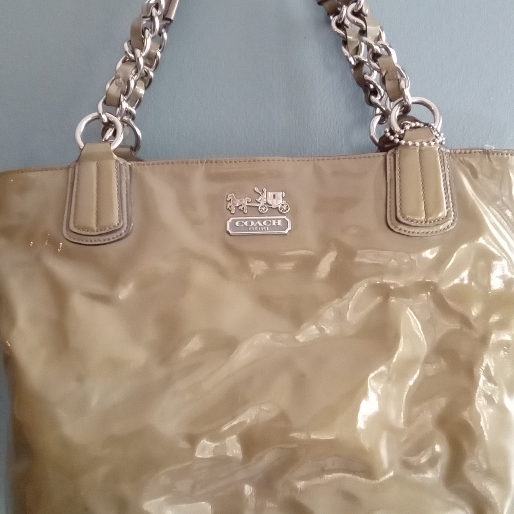 Coach Patent Leather Tote Bag Silver Chain‎ Straps Khaki